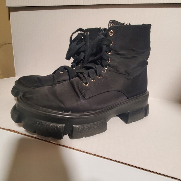 Steve Madden Shoes - Steve Madden Black Chunky Lace-Up Boots